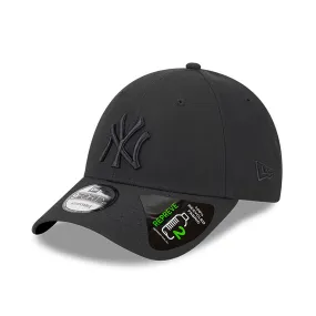 NEW ERA New York Yankees Repreve Outline Black 9FORTY Adjustable Cap