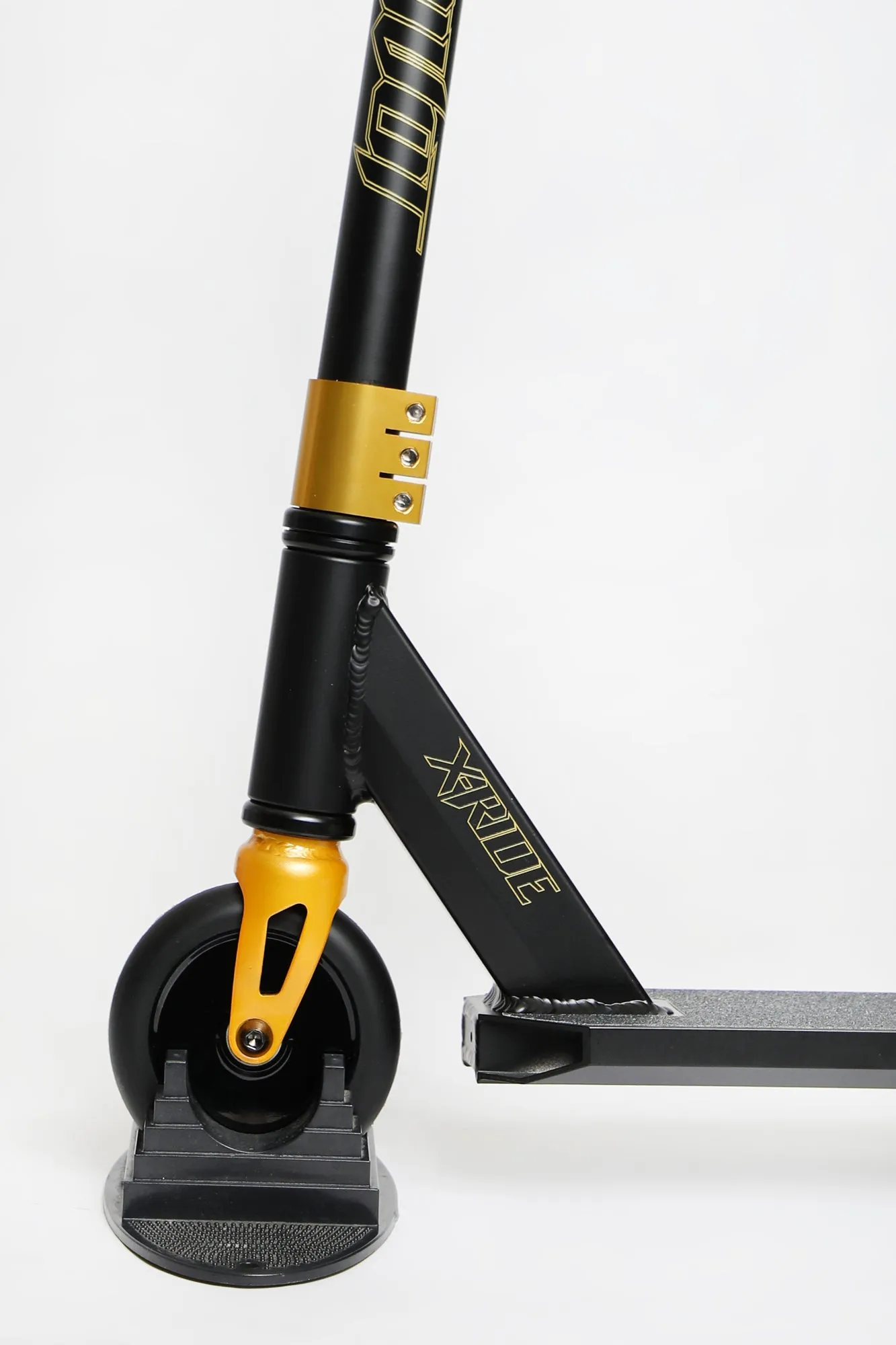 Pivot X-Ride Black & Gold Scooter