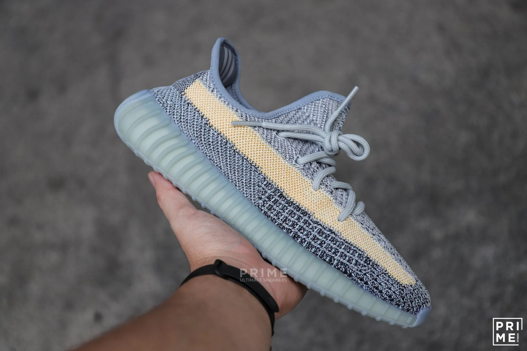 Yeezy 350 v.2 ASH BLUE  (GY7657)